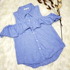 SOLD✅️Off Shoulder Blouse